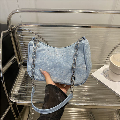Stylische Hobo-Tasche mit Kettengriffen Brehn