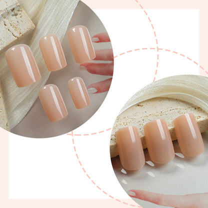 Kunstnagelset im eleganten Nude-Look Brehn