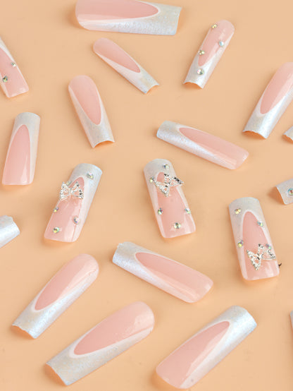 Glitzernde Schmetterlings-Nagelkunstverlängerungen Brehn