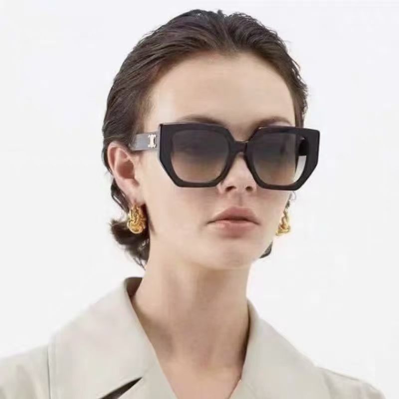Damen Statement-Sonnenbrille mit glamourösem Rahmen Brehn