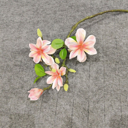 Lebensechte Blumenspitze mit weichen Blütenblättern