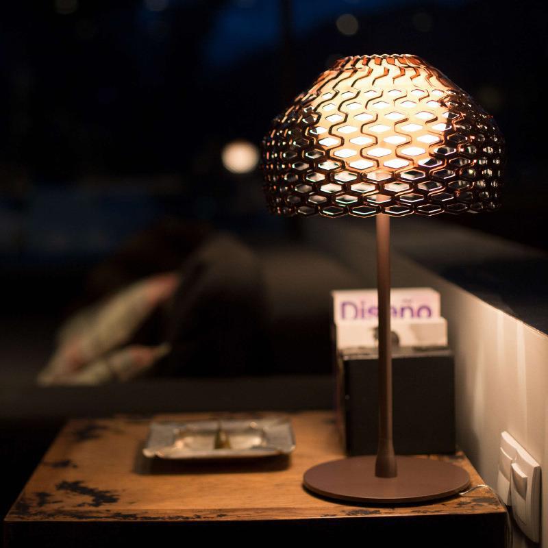 Honigwaben Tischlampe