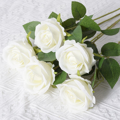 Elegante Seiden schwarze Rosenstiel