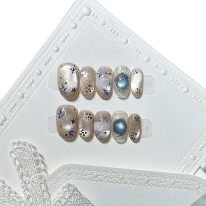 Himmelsinspiriertes Press-On Nagelset Brehn