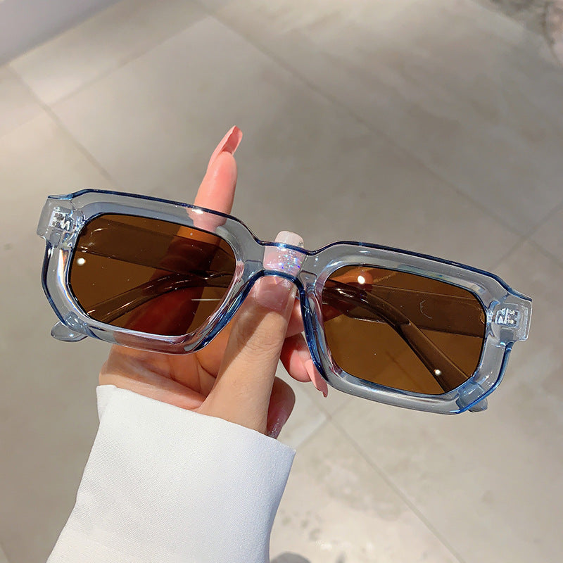 Damen moderne Sonnenbrille im innovativen Rechteckdesign Brehn