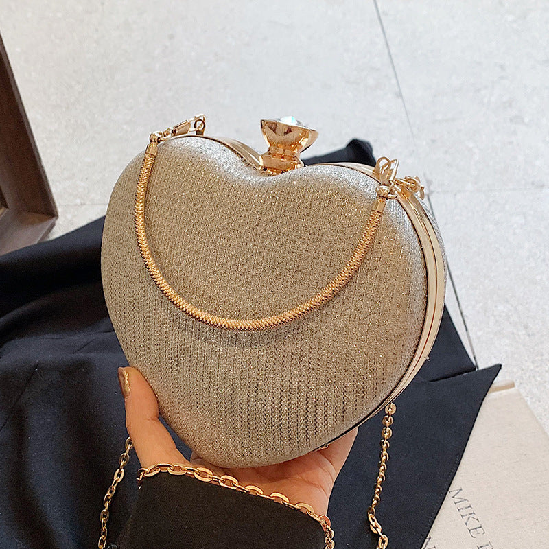 Glamouröse herzförmige Abend-Clutch