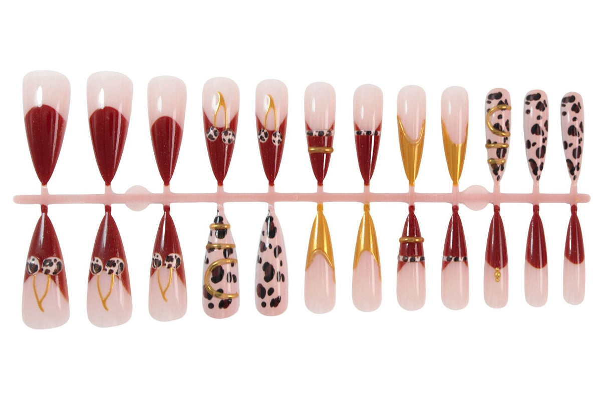 Kunstnagelset mit elegantem Leoparden- und Glitzerakzenten Brehn