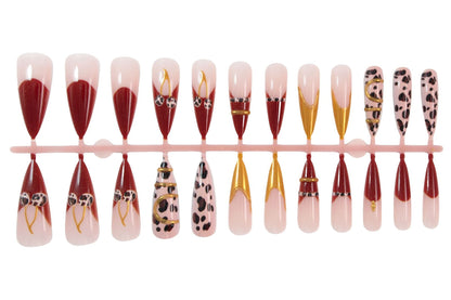 Kunstnagelset mit elegantem Leoparden- und Glitzerakzenten Brehn