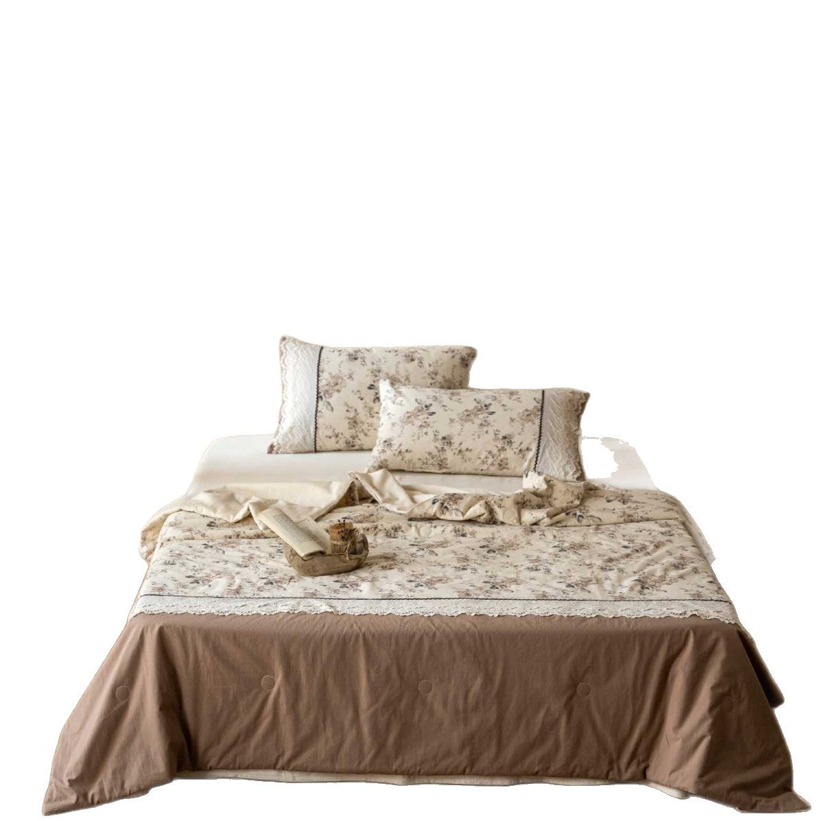 Gestepptes Baumwoll-Bettwäscheset mit Vintage-Blumenmuster und Spitzenbordüre