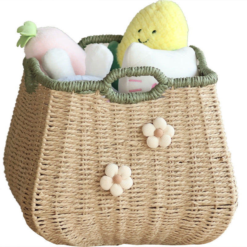Handgefertigter Korb mit Blumenapplikation Brehn