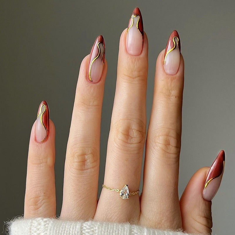 Künstlerisches Nageldesign-Set mit elegantem Schwirldesign Brehn
