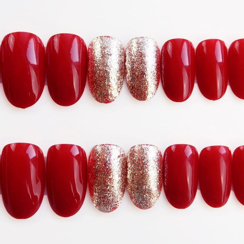 Glamouröse Press-On Nagelset mit funkelndem Akzent Brehn