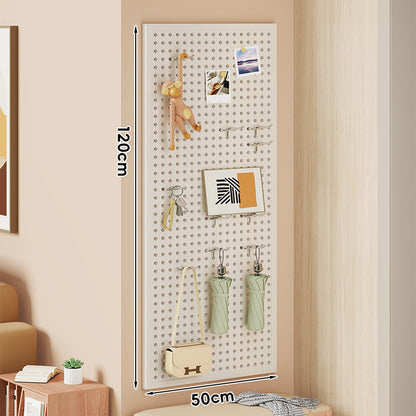 Wandmontiertes Lochplatten-Organisationspaneel mit modularen Haken