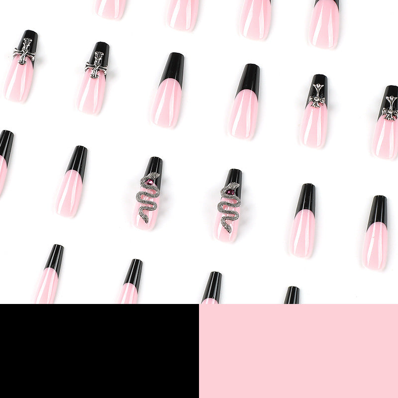 Kunstvolle Stiletto-Nägel mit Glitzer-Akzenten und Kreativdesign Brehn