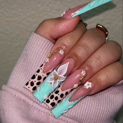 Künstlerisches Press-on-Nageldesign-Set Brehn