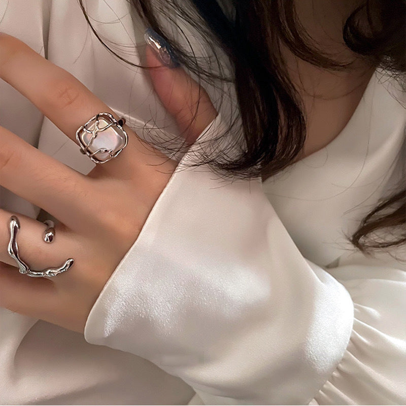 Stilvoller Ring mit Organischem Design Brehn
