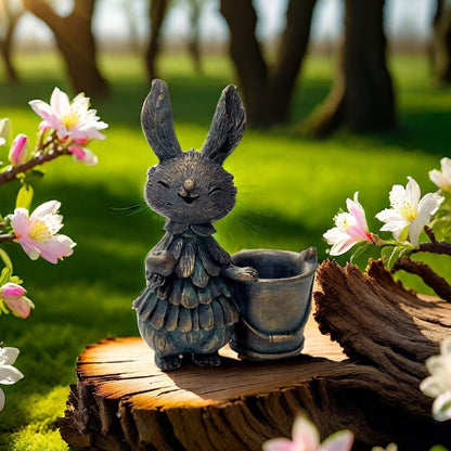 Adorable Hasenfigur mit Salatpflanzer Brehn
