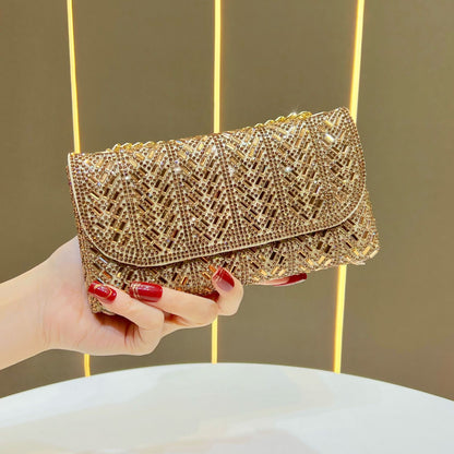 Dekorative Kristallbesetzte Abendclutch
