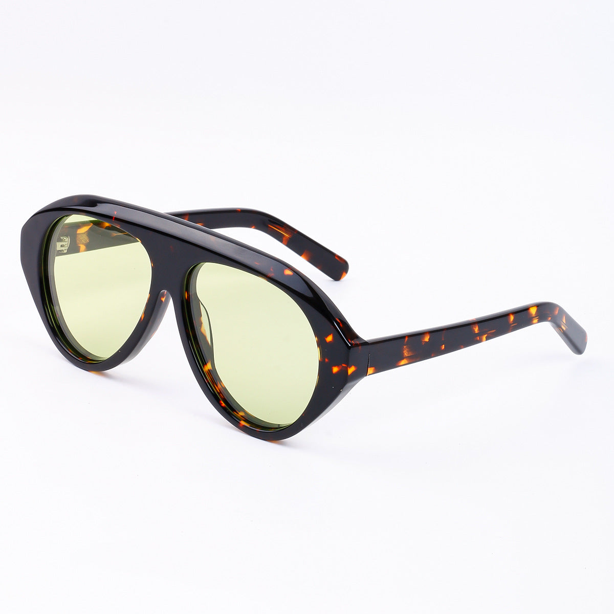 Damen Statement Sonnenbrille mit breitem Rahmen und grünen Gläsern Brehn