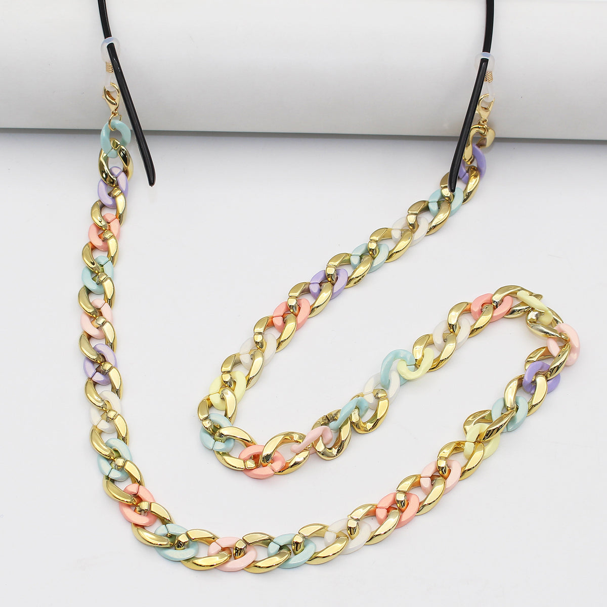 Stylischer Kettenbrillenhalter Brehn