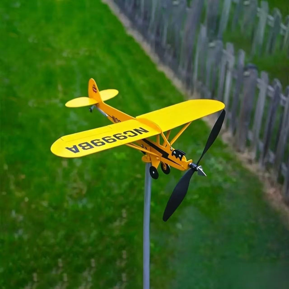 Dekorativer Flugzeug-Gartenstecker Brehn