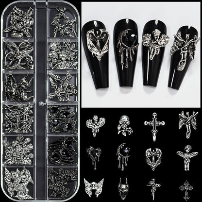 Dekorative Metall-Nagelkunst Charms