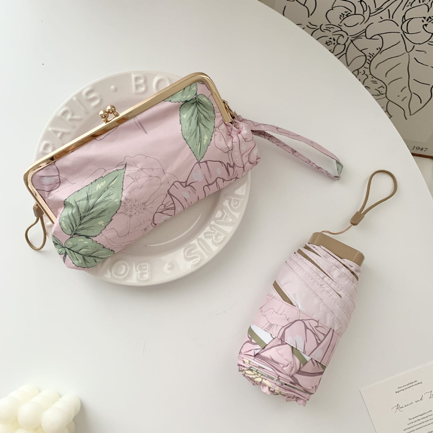 Damen eleganter Faltregenschirm mit floralem Design und praktischem Etui Brehn