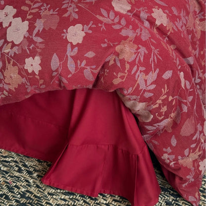 Premium-Bettwäschegarnitur aus Baumwollsatin mit floralem Jacquard und eleganter Leinenkante Brehn