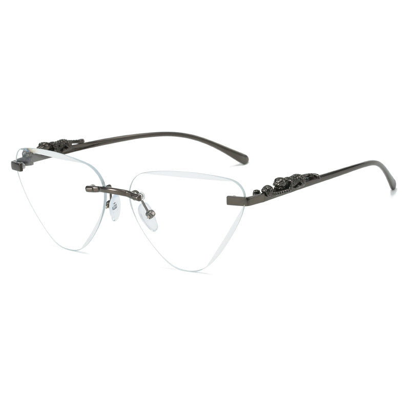 Damen Designer-Sonnenbrille mit kreativem, dreieckigem Rahmen und elegante goldene Akzente Brehn