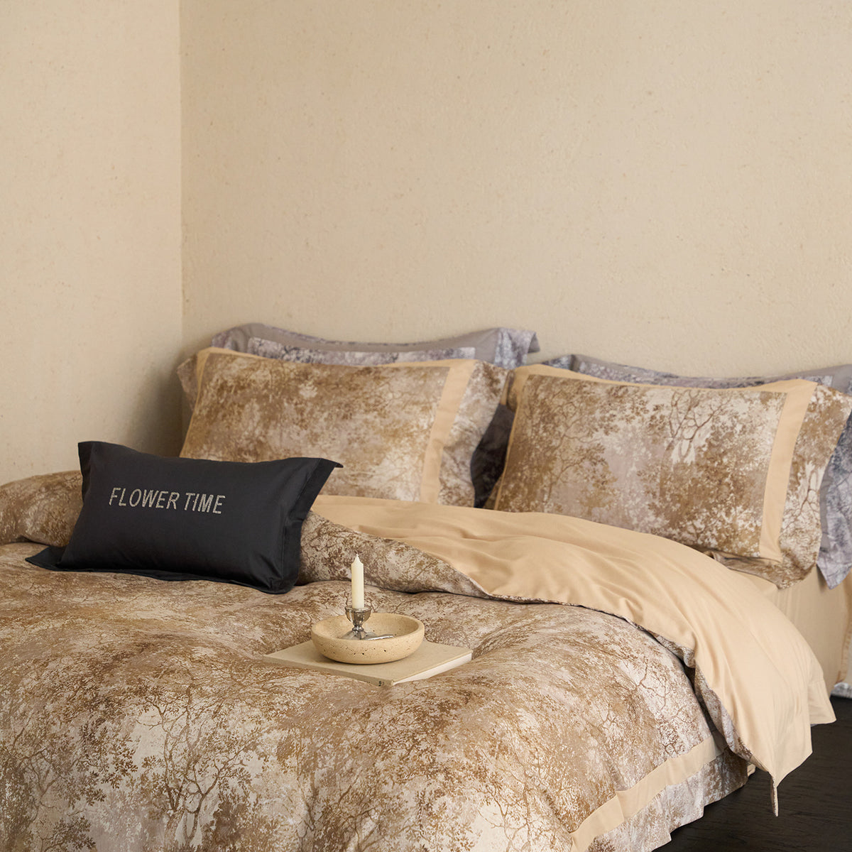 Luxus Wendbare Baumwollsatin Bettbezug Set mit Botanischem Toile Druck und Kontrastbordüre
