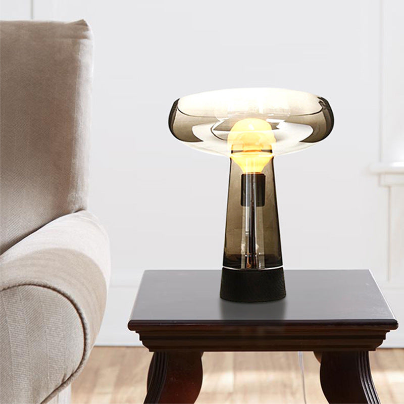Elegante transparente Glas Tischlampe