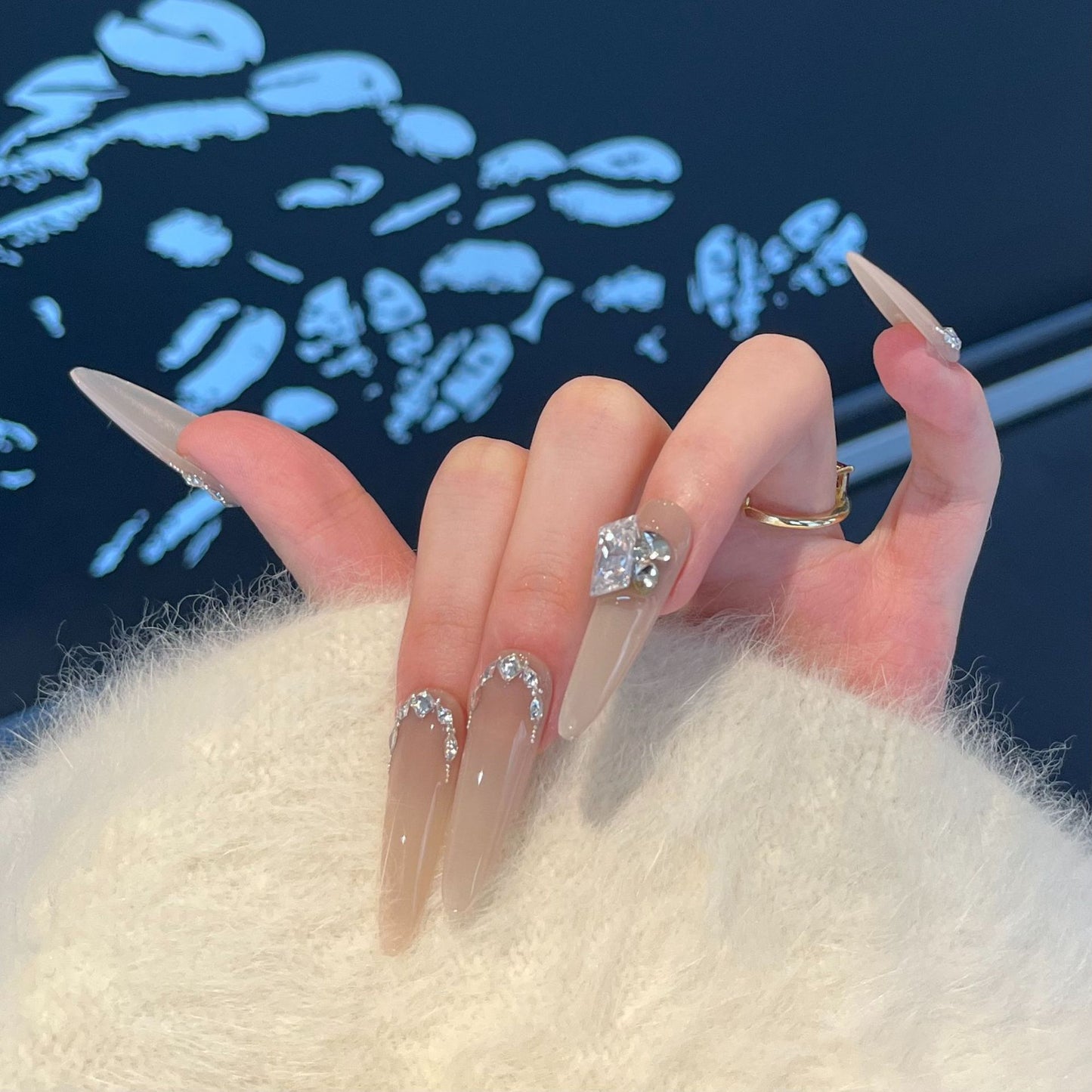 Rhinestone-verzierte Stiletto Press-On Nägel Brehn