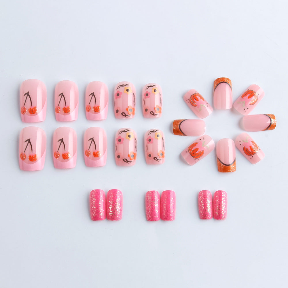 Kreatives florales Nagelkunstdesign Brehn