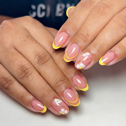 Kunstnagelset mit eleganten Blumen- und Farbverlauf verziert Brehn