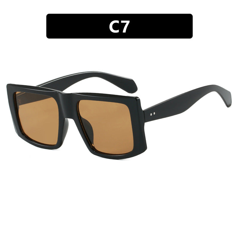 Damen quadratische Sonnenbrille mit robustem Kunststoffrahmen und schützendem UV-Filter Brehn