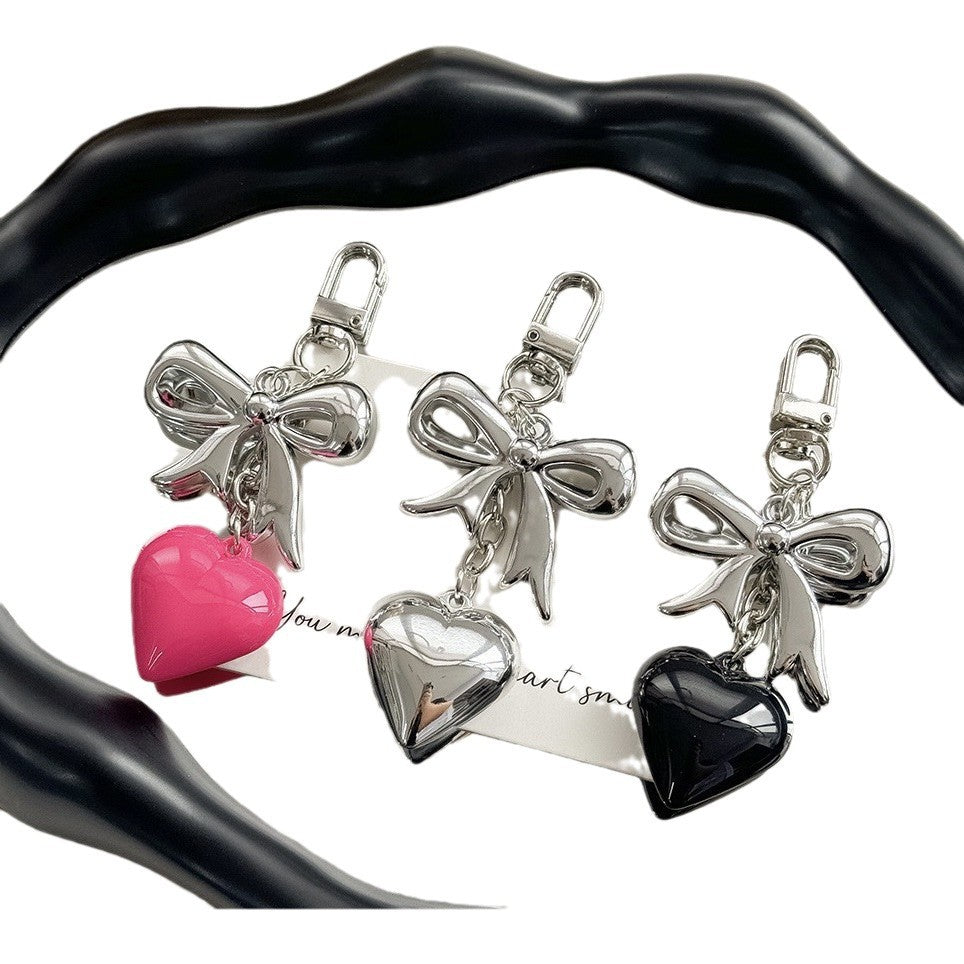Herzförmiger Charm Schlüsselanhänger Brehn