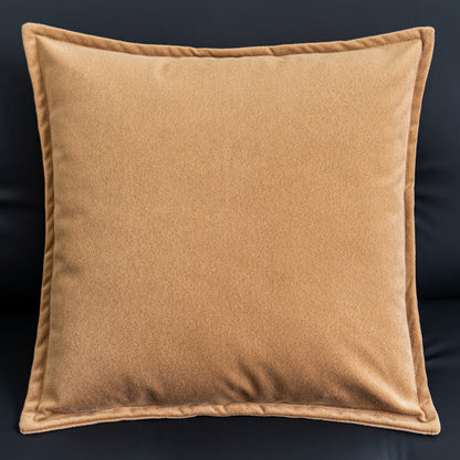 Luxuriöser Sofa- und Bettschmuck