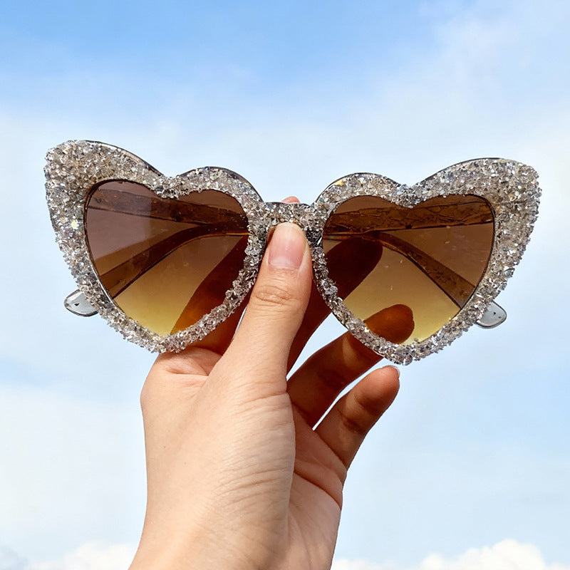 Funkelnde herzförmige Sonnenbrille Brehn
