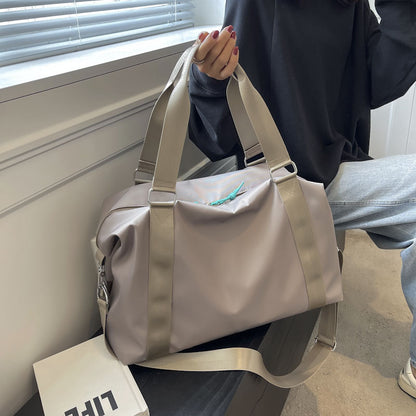 Vielseitige wasserdichte Sport-Duﬀel-Tasche Brehn