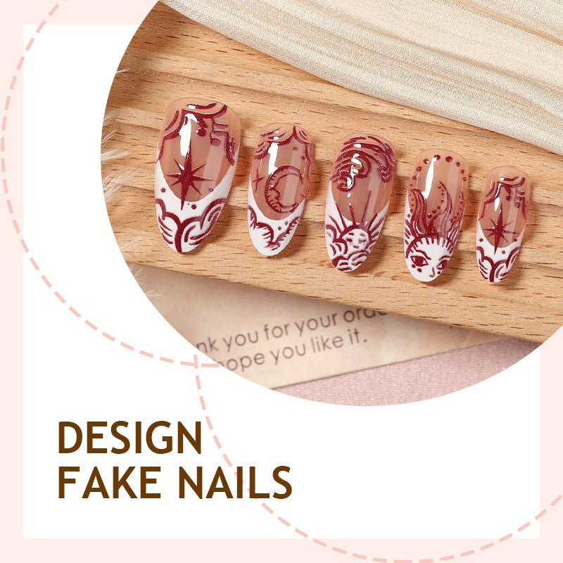Kunstnagelset mit floralem Design und zarten Verzierungen Brehn