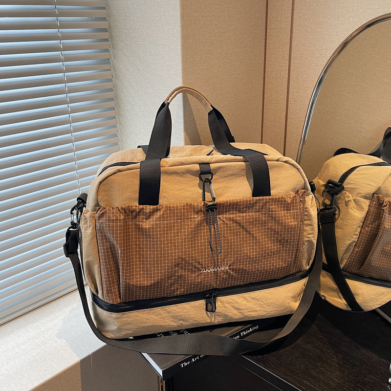 Geräumige Fitness-Tasche Mit Abnehmbaren Tragegurten Brehn