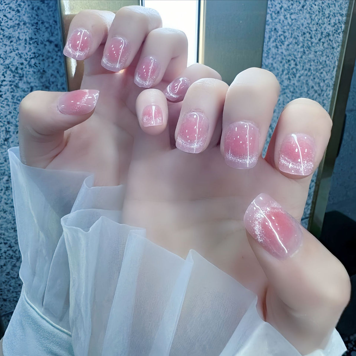 Gel-Nagelkunst Brehn