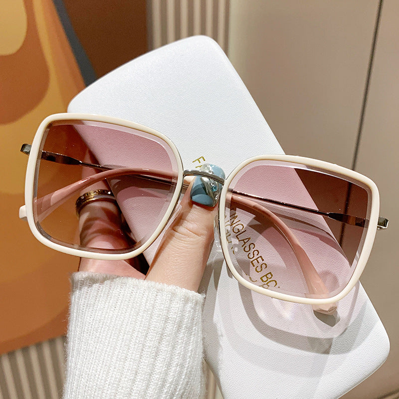 Damen oversized Sonnenbrille mit elegantem Metallrahmen und polarisierten Gläsern Brehn
