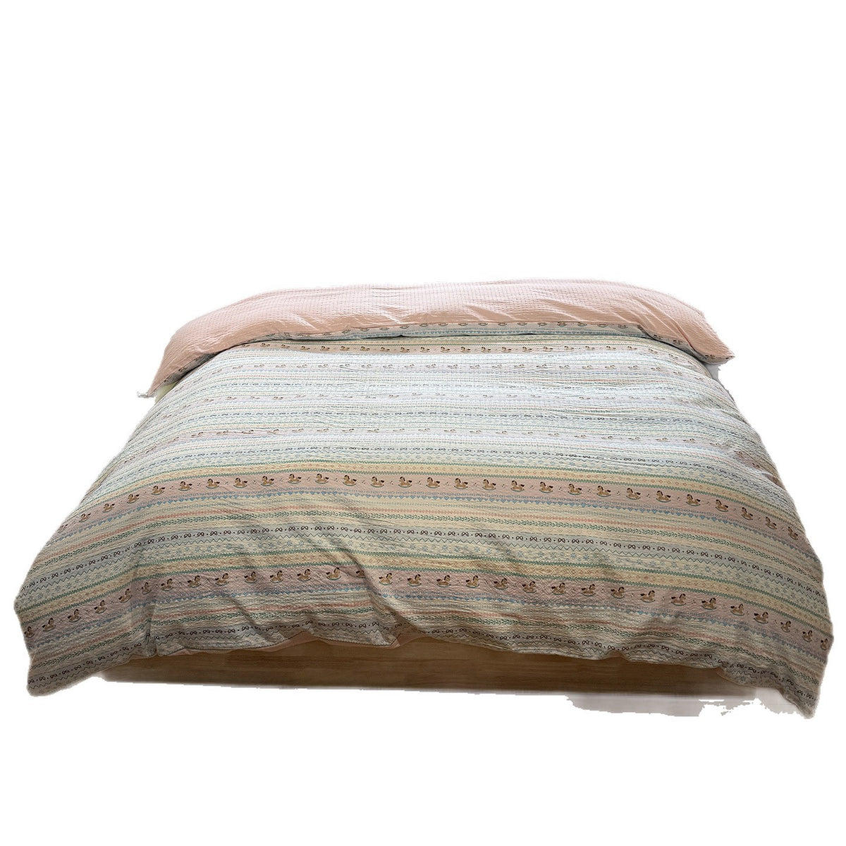 Gesteppte Baumwoll-Bettwäsche mit nordischem Rentier-Patchwork