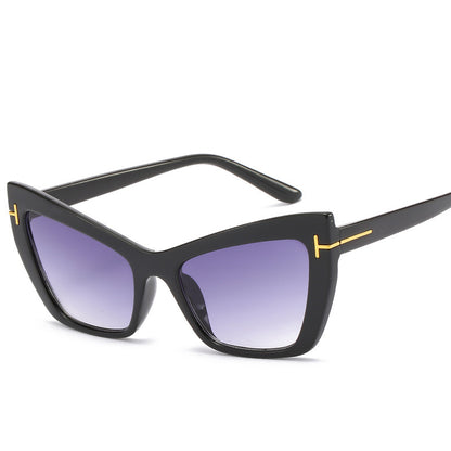 Cat-Eye-Rahmen-Sonnenbrille mit verlaufenden Gläsern Brehn
