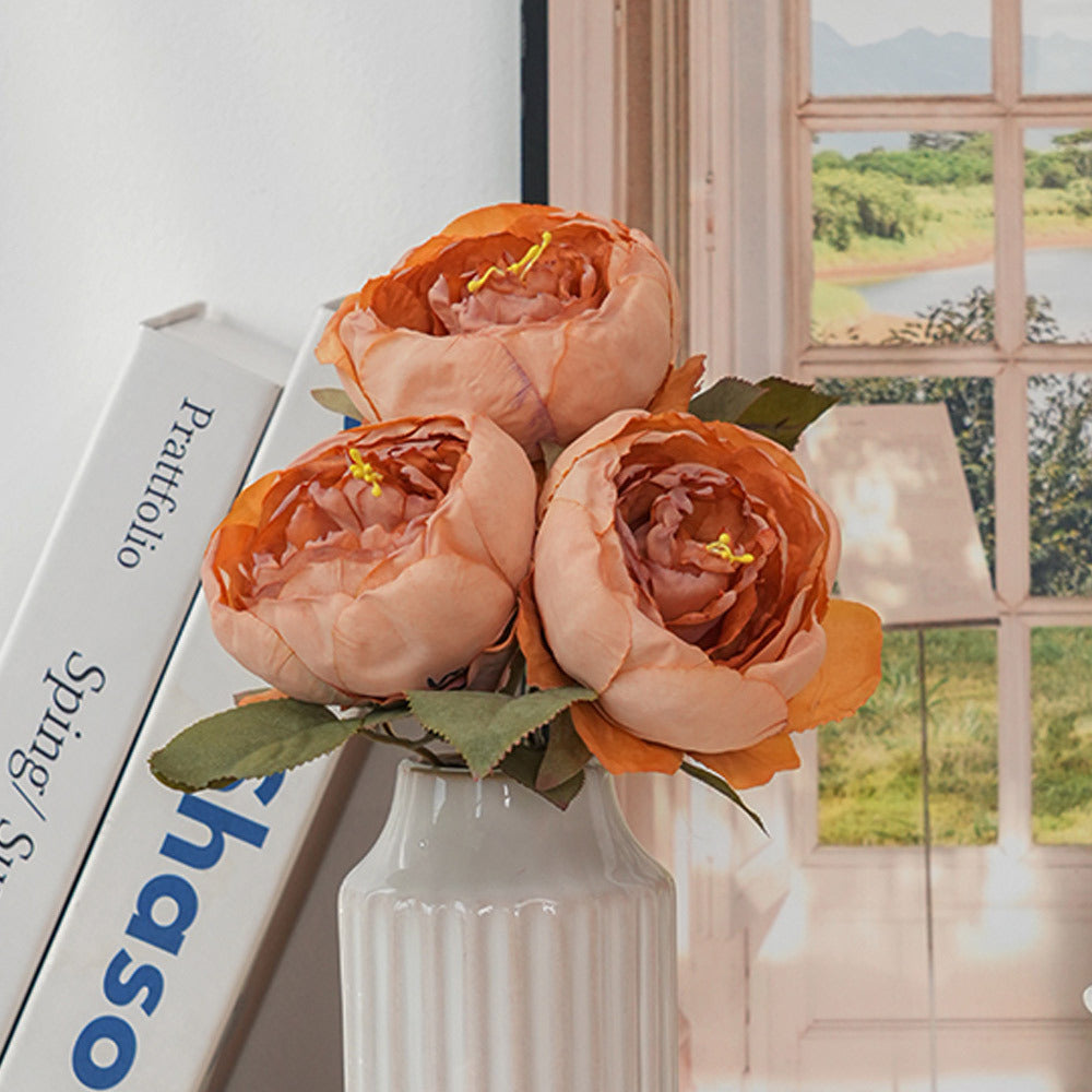 Elegante Blumenarrangement