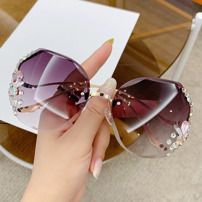 Damen Oversized Sonnenbrille mit dekorativen Steinen Brehn