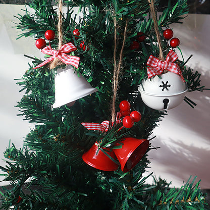 Weihnachtsglocke mit dekorativem Kranz