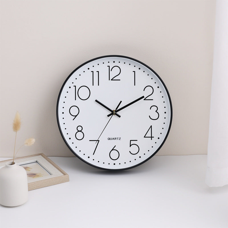 Wanduhr im minimalistischen Design Brehn