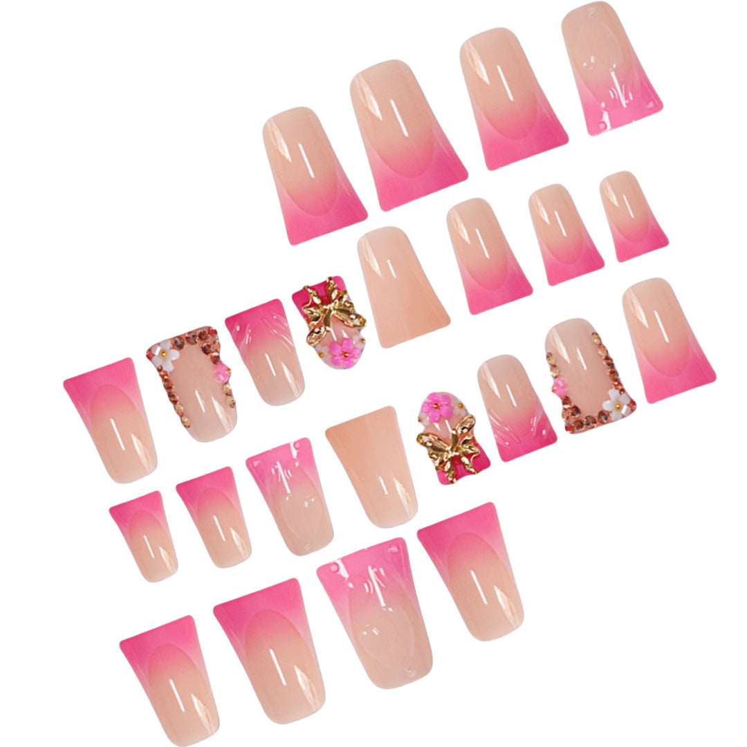 Künstlerische Lange Nail Extensions mit Floral-Akzenten Brehn